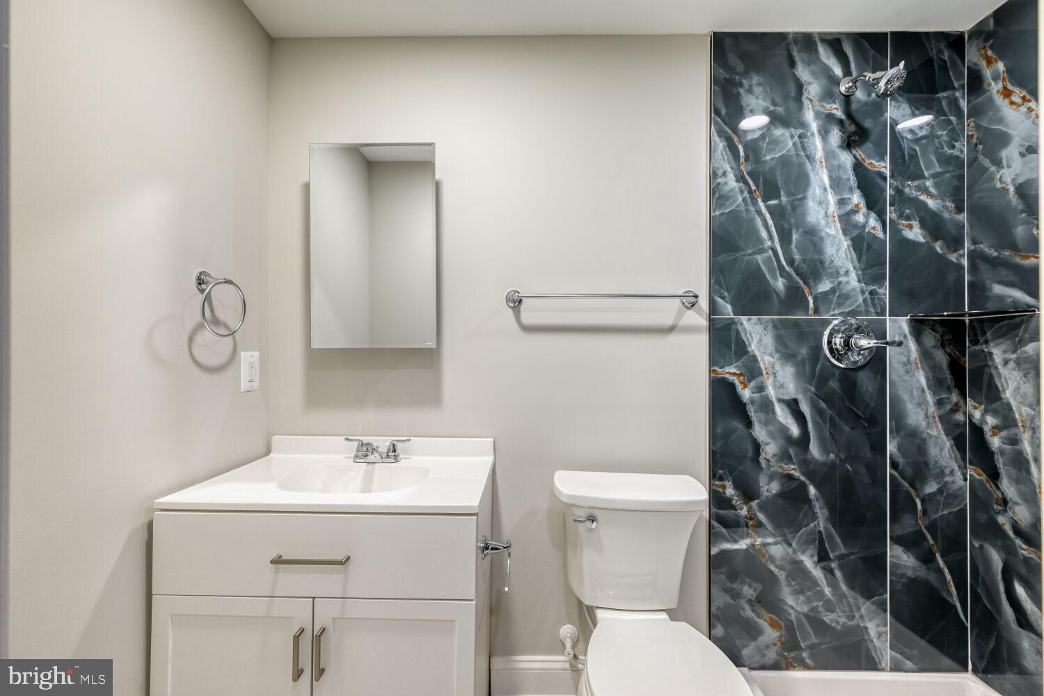 909 Allendale Street Baltimore, MD 21229 - Photo 14 of 19