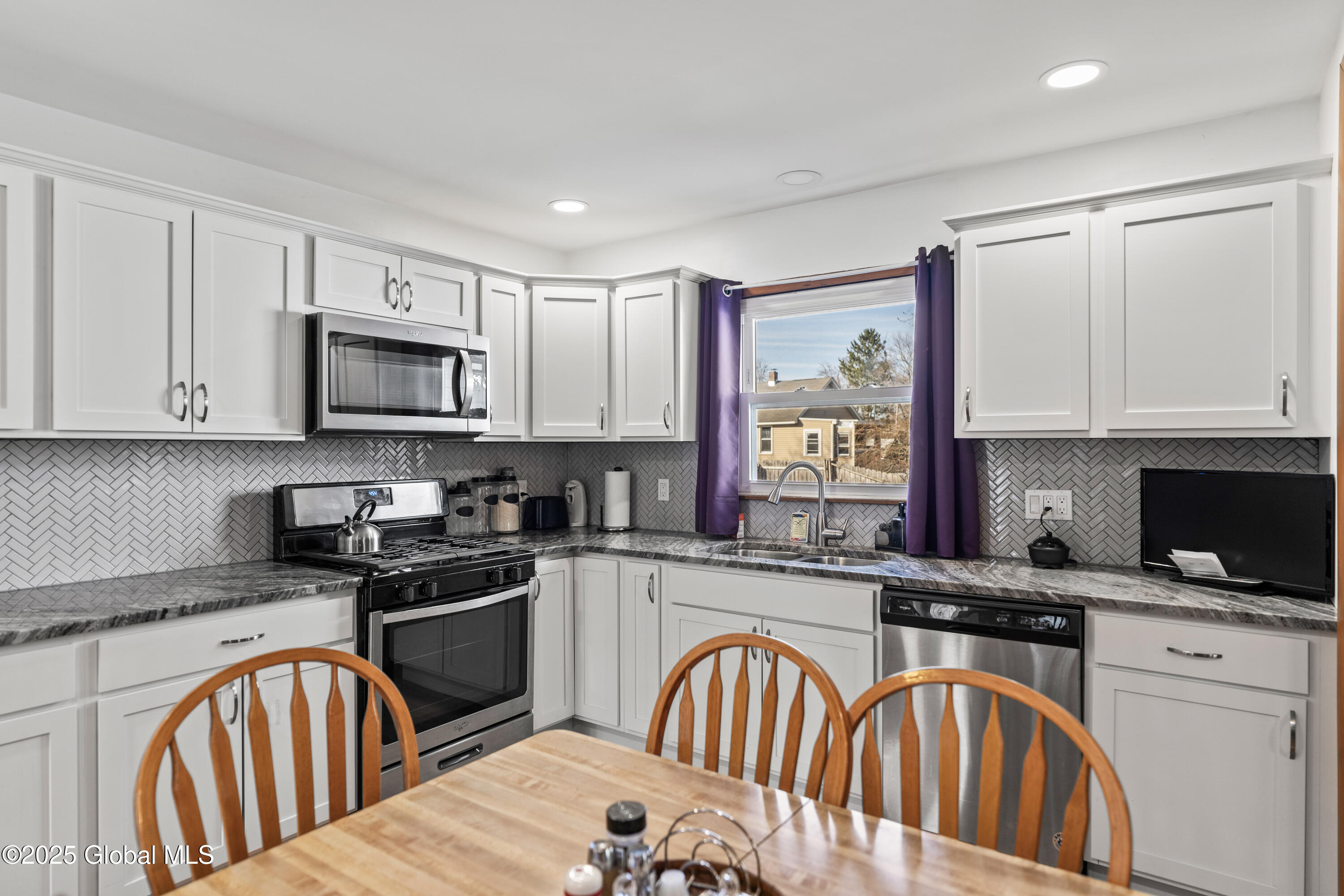 311 Belgrade Street Troy, NY 12182 - Photo 6 of 29 1000004715