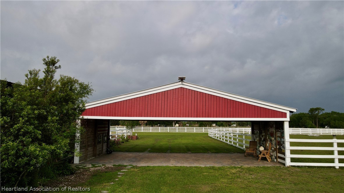 134 Williams Road Lake Placid, FL 33852 - Photo 3 of 50 Gallery Image 3