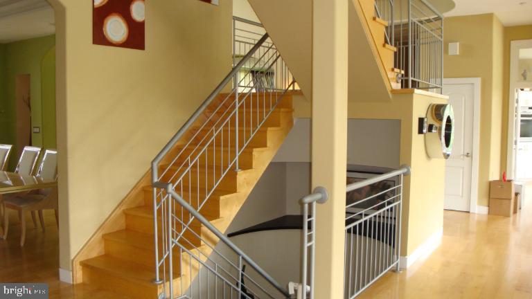 3227 Courtside Road Bowie, MD 20721 - Photo 13 of 30 Staircase