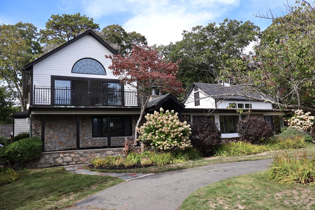3 Williams Terrace Swampscott, MA 01907 - Photo 1 of 41