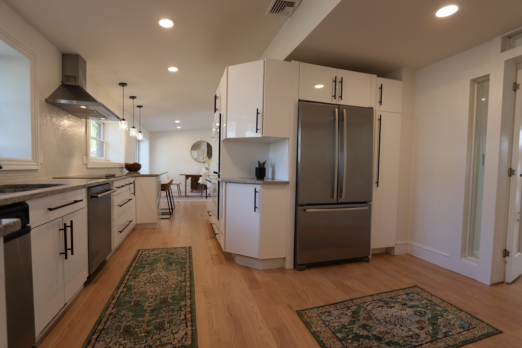 3 Williams Terrace Swampscott, MA 01907 - Photo 11 of 41