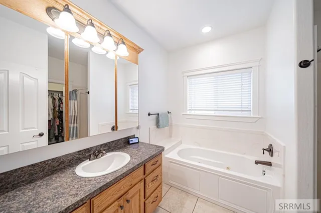 $579,000 | 1111 October Cove, Shelley, ID 83274