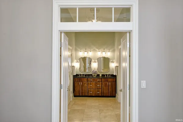 $483,700 | 300 Main Street, Unit 2C, Evansville, IN 47708