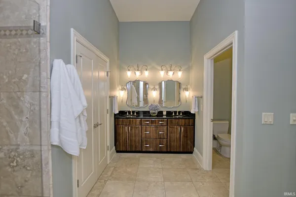 $483,700 | 300 Main Street, Unit 2C, Evansville, IN 47708