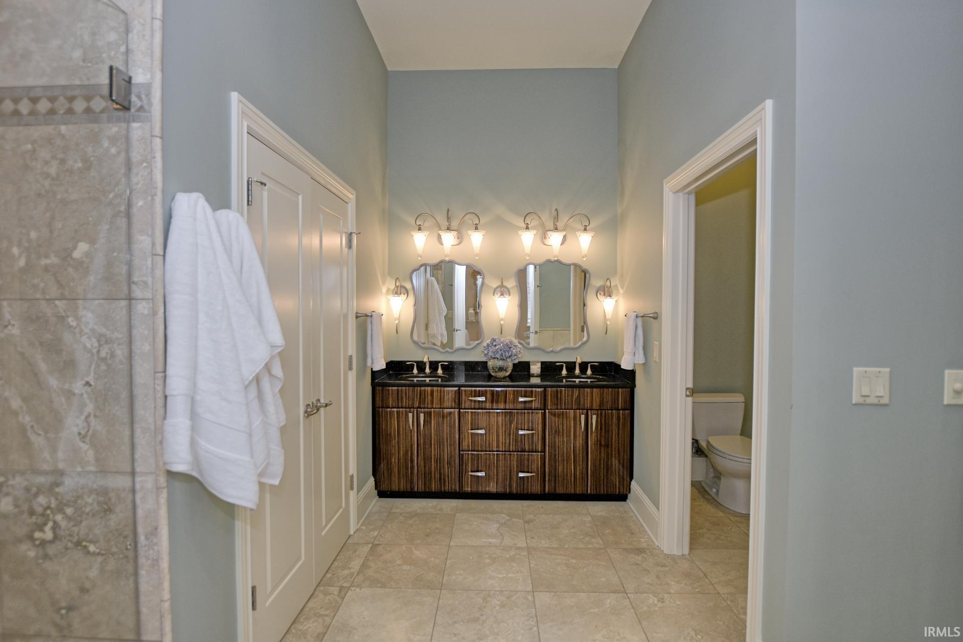 300 Main Street, Unit 2C Evansville, IN 47708 - Photo 16 of 28