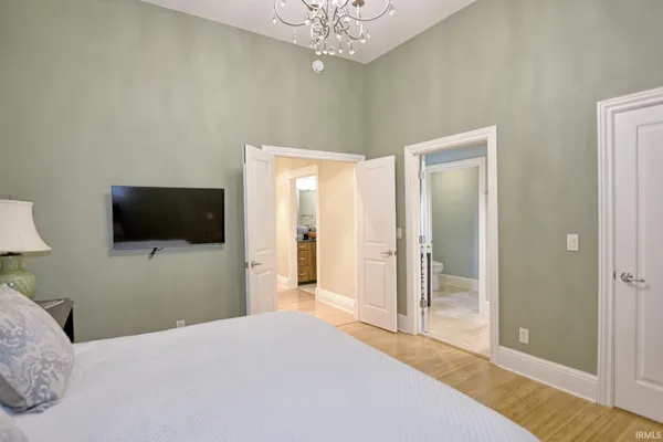 $483,700 | 300 Main Street, Unit 2C, Evansville, IN 47708