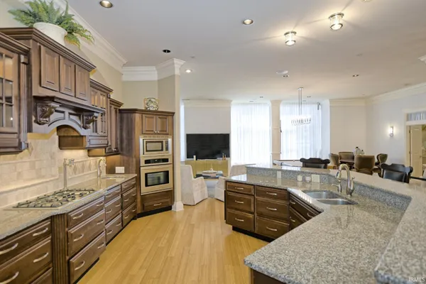 $483,700 | 300 Main Street, Unit 2C, Evansville, IN 47708