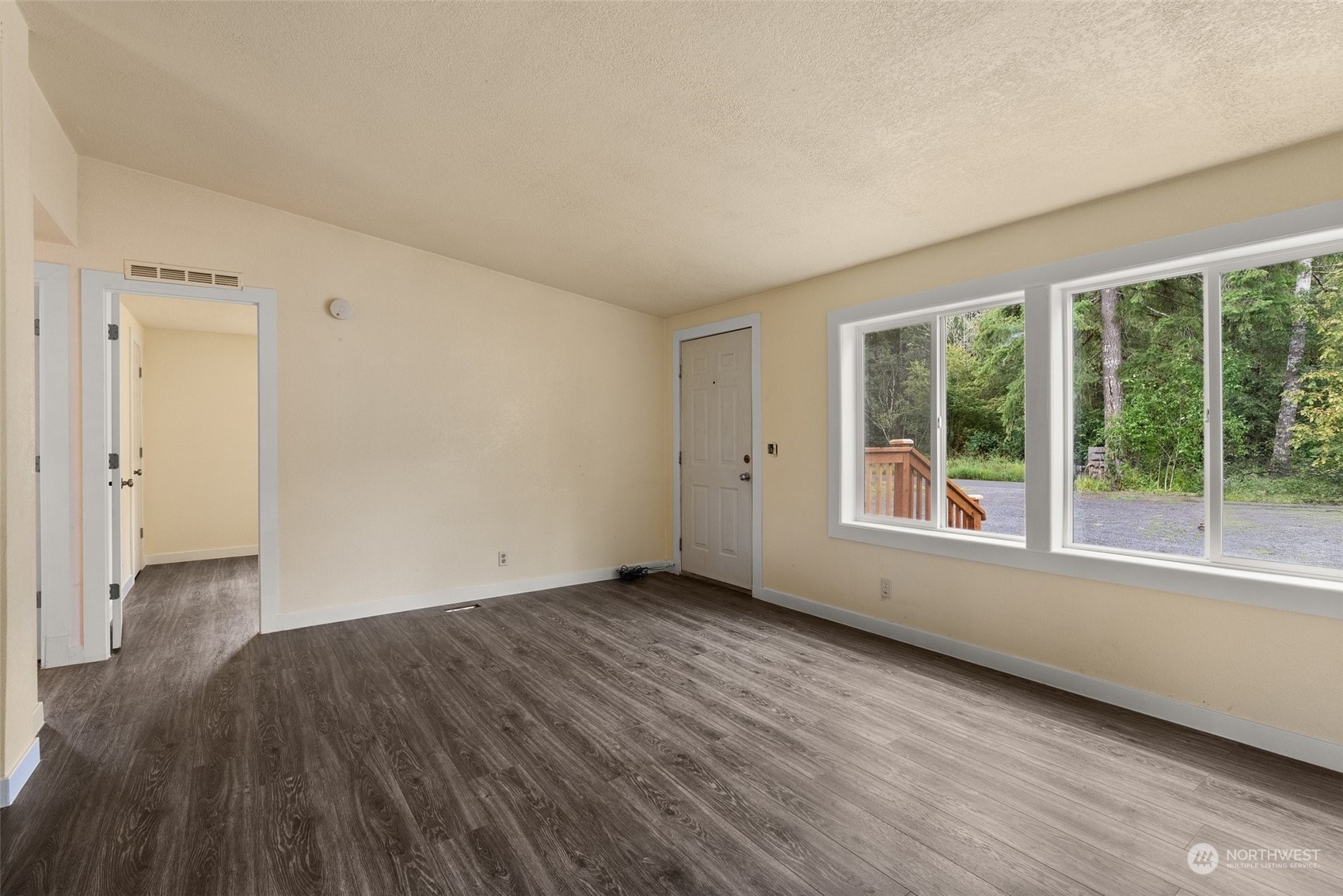 390 Oyler Road Ethel, WA 98542 - Photo 10 of 32 Gallery Image 10