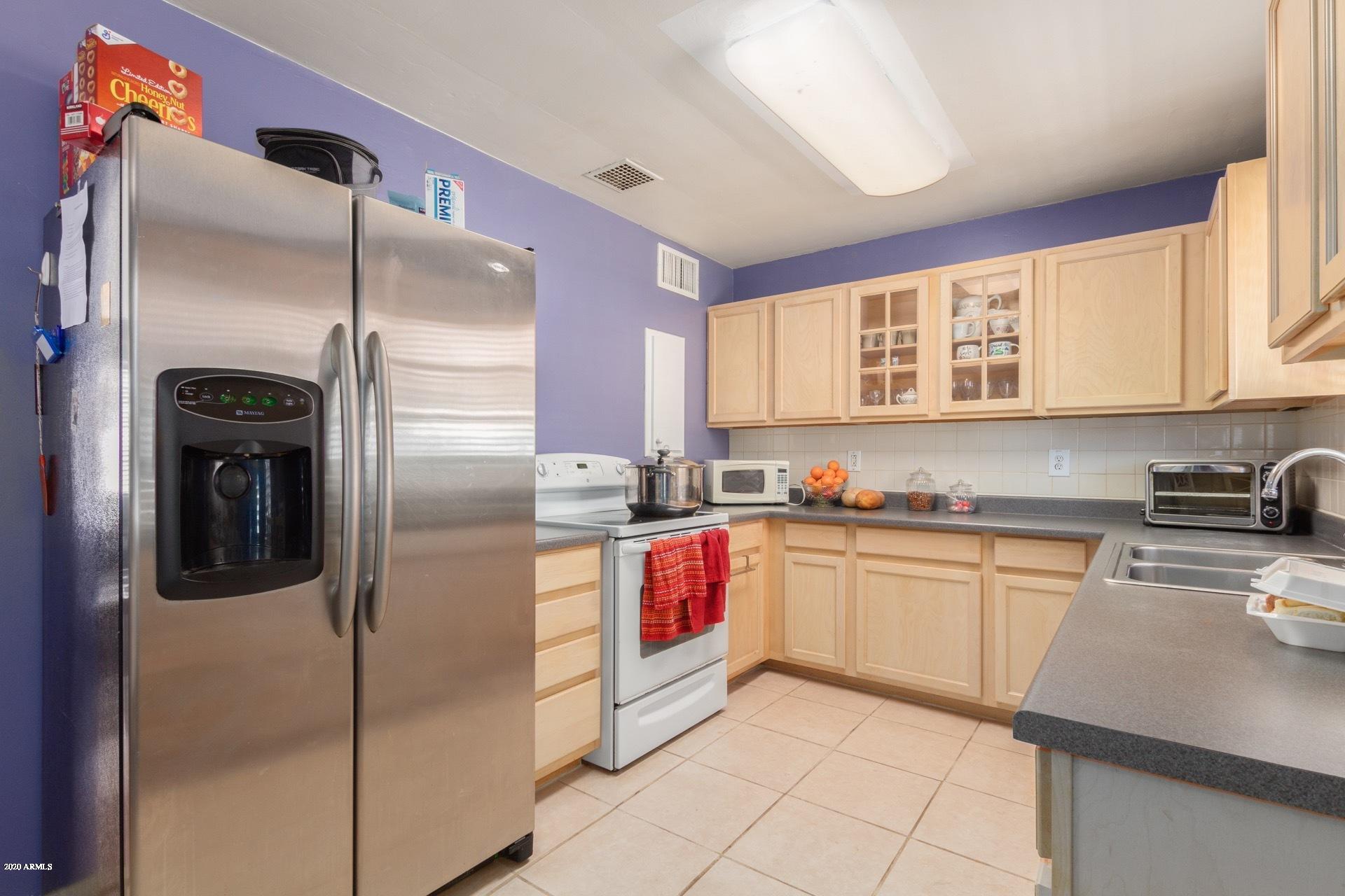 2148 West Osborn Road Phoenix, AZ 85015 - Photo 8 of 19 0007-Osborn (6)