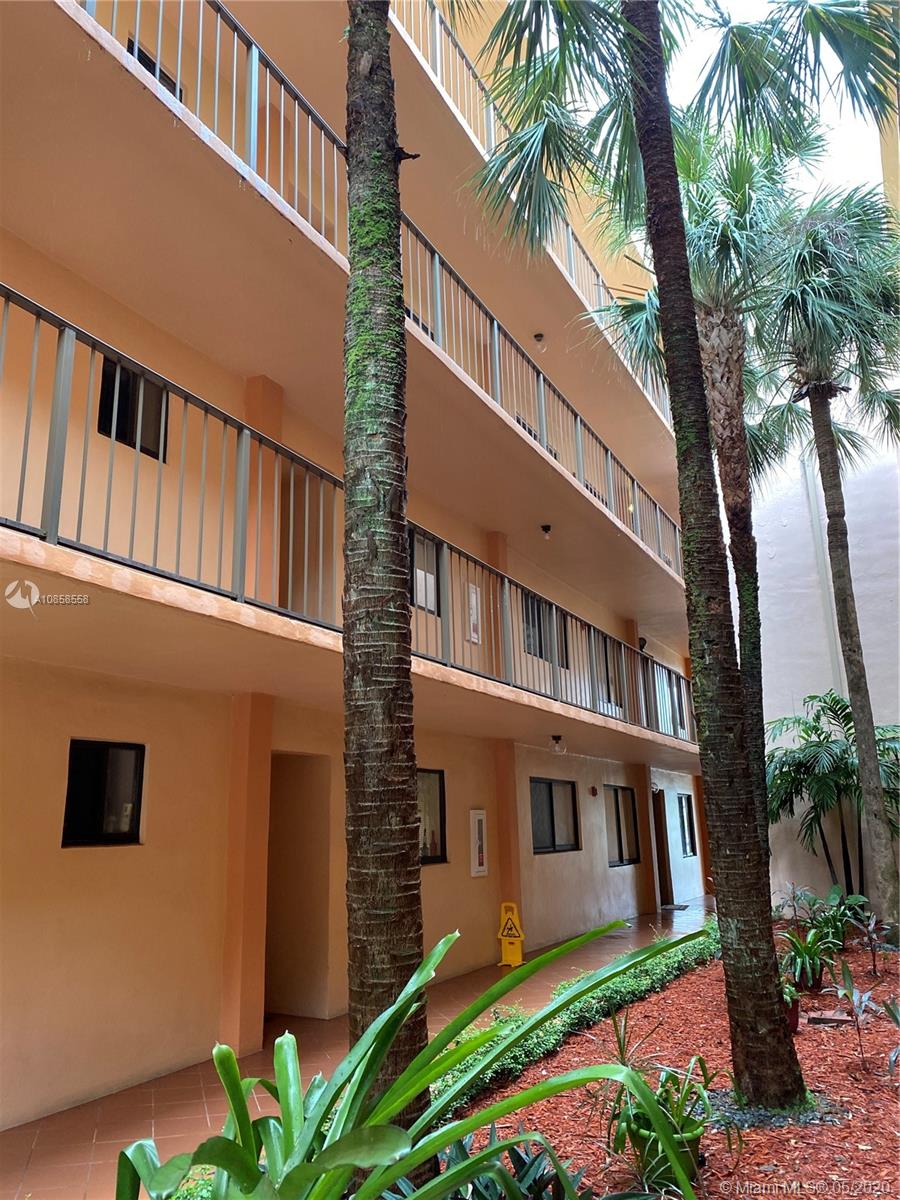 8600 Southwest 133rd Avenue Road, Unit 410 Miami, FL 33183 - Photo 4 of 27