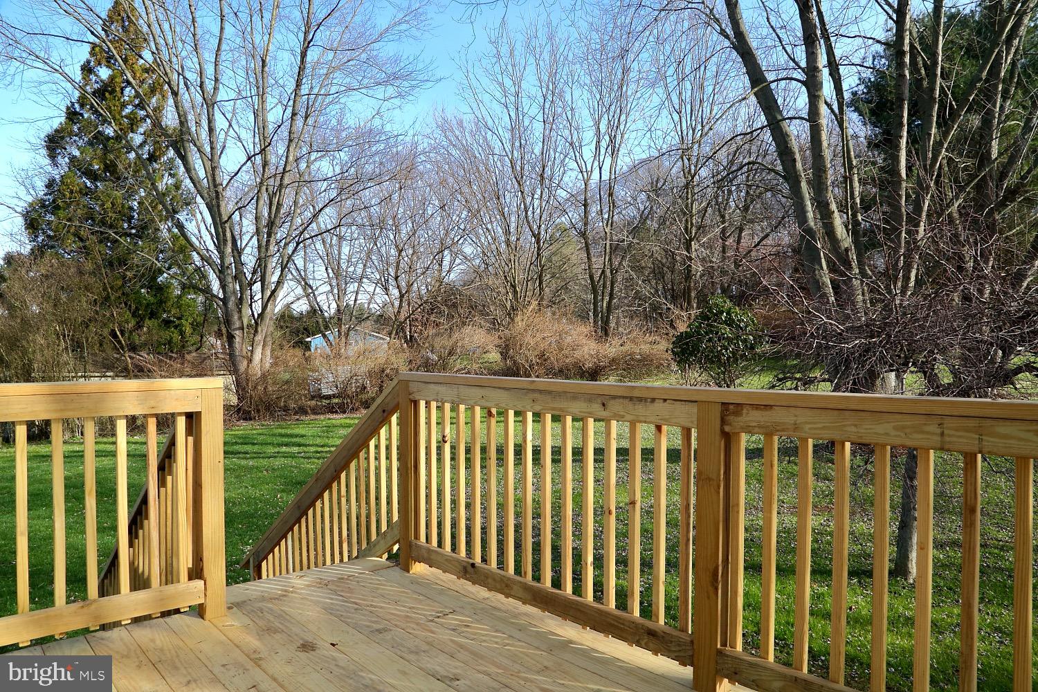 195 Kirks Mill Road Nottingham, PA 19362 - Photo 10 of 22 Welcoming new deck