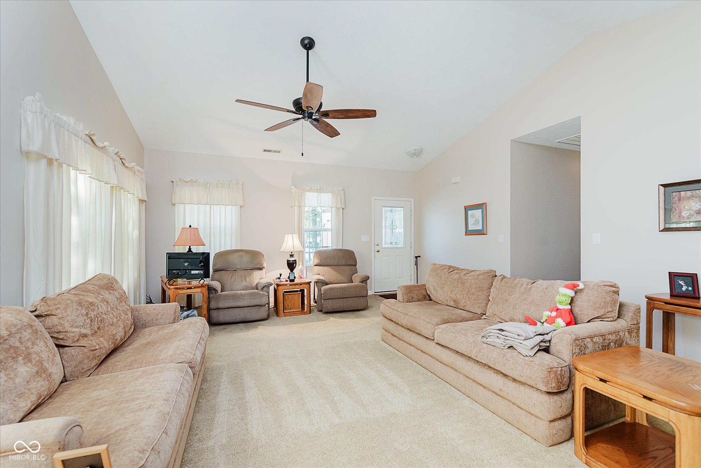 10535 Pine Valley Path Indianapolis, IN 46234 - Photo 4 of 27