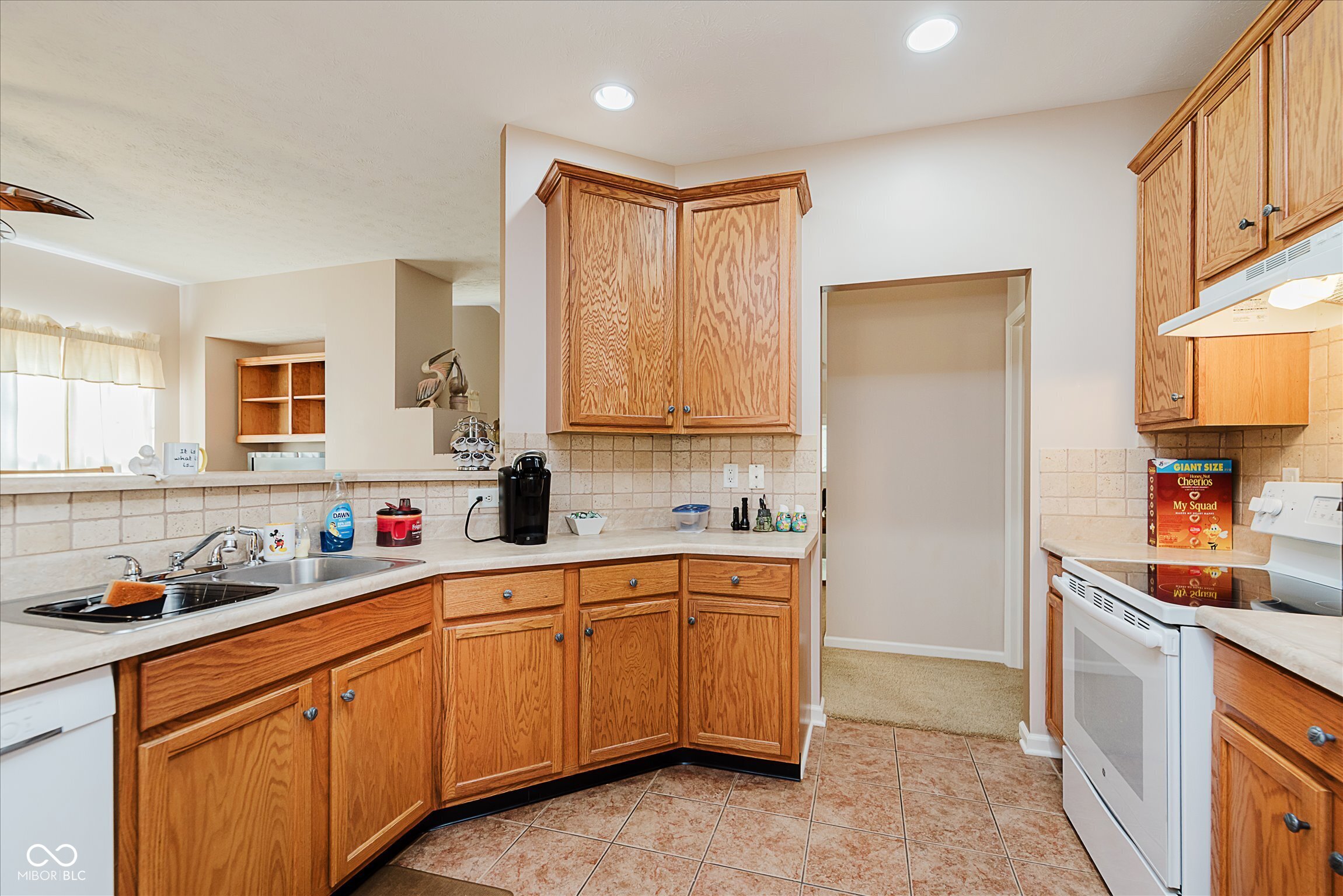 10535 Pine Valley Path Indianapolis, IN 46234 - Photo 10 of 27