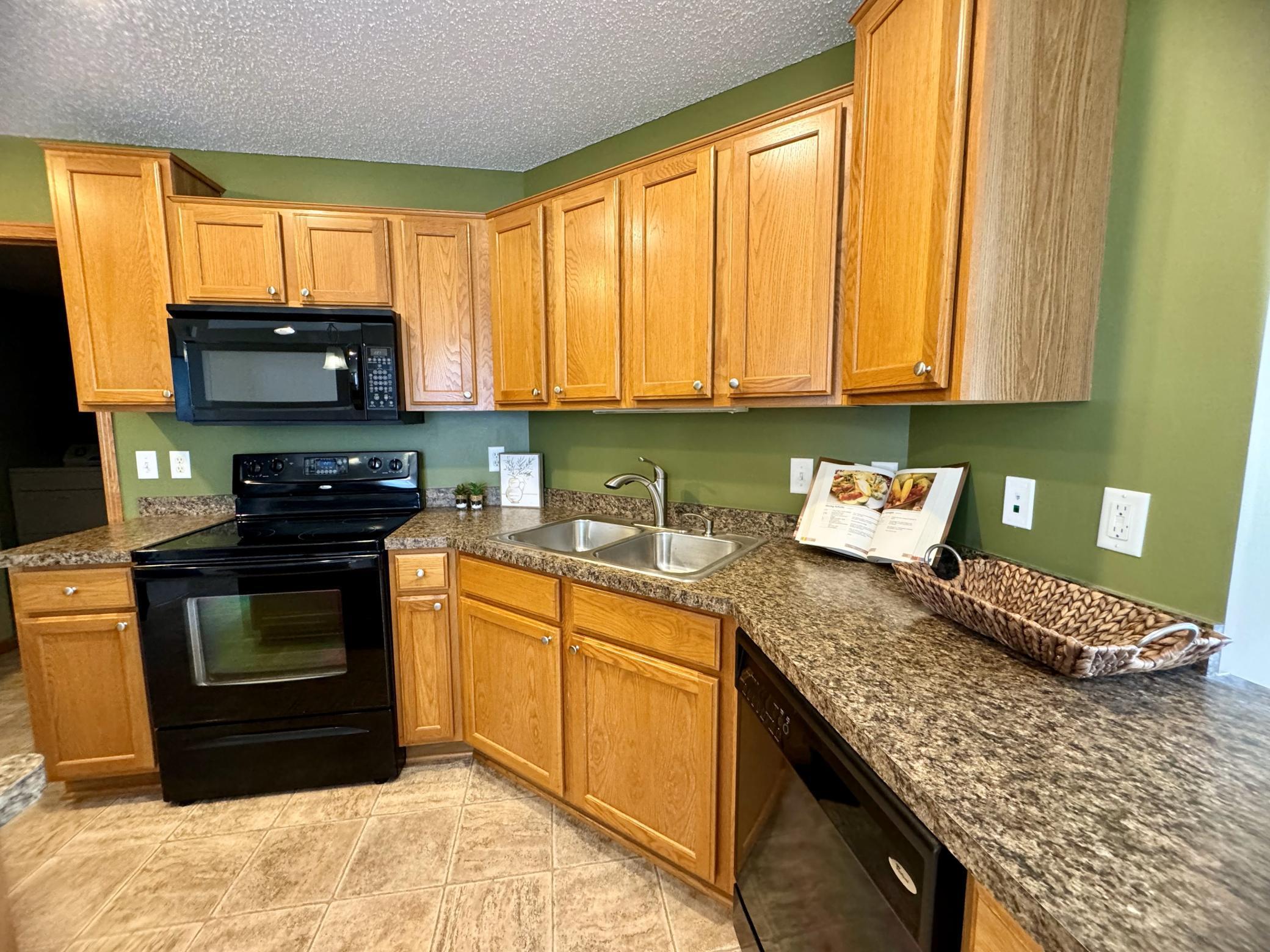 12605 Pond View Road Zimmerman, MN 55398 - Photo 3 of 23 Gallery Image 3
