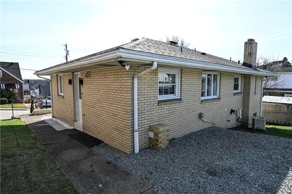 $129,900 | 1055 Dennis Avenue, Monessen, PA 15062