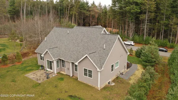 $505,000 | 223 Canterbury Circle, Blakeslee, PA 18610