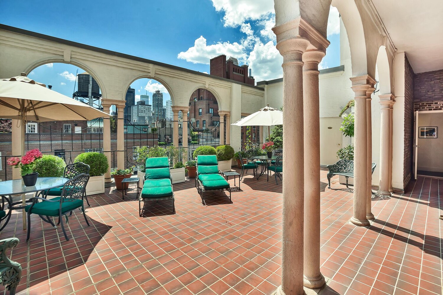 325 East 72nd Street, Unit C12 Manhattan, NY 10021 - Photo 11 of 15