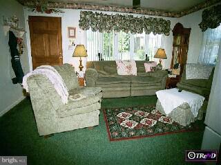 41 North Hull Street Sinking Spring, PA 19608 - Photo 2 of 6