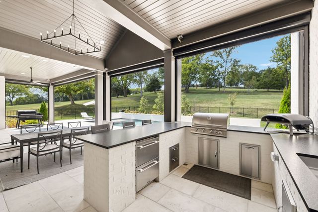 $10,000,000 | 1801 Franklin Hills Lane, Franklin, TN 37069