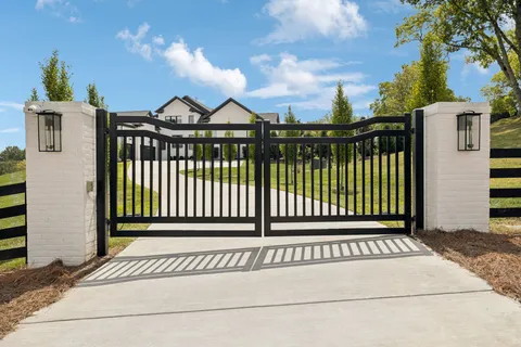 $10,000,000 | 1801 Franklin Hills Lane, Franklin, TN 37069