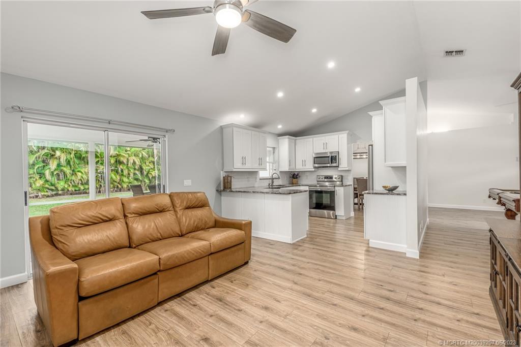 13105 153rd Road North Jupiter, FL 33478 - Photo 13 of 29 Gallery Image 13