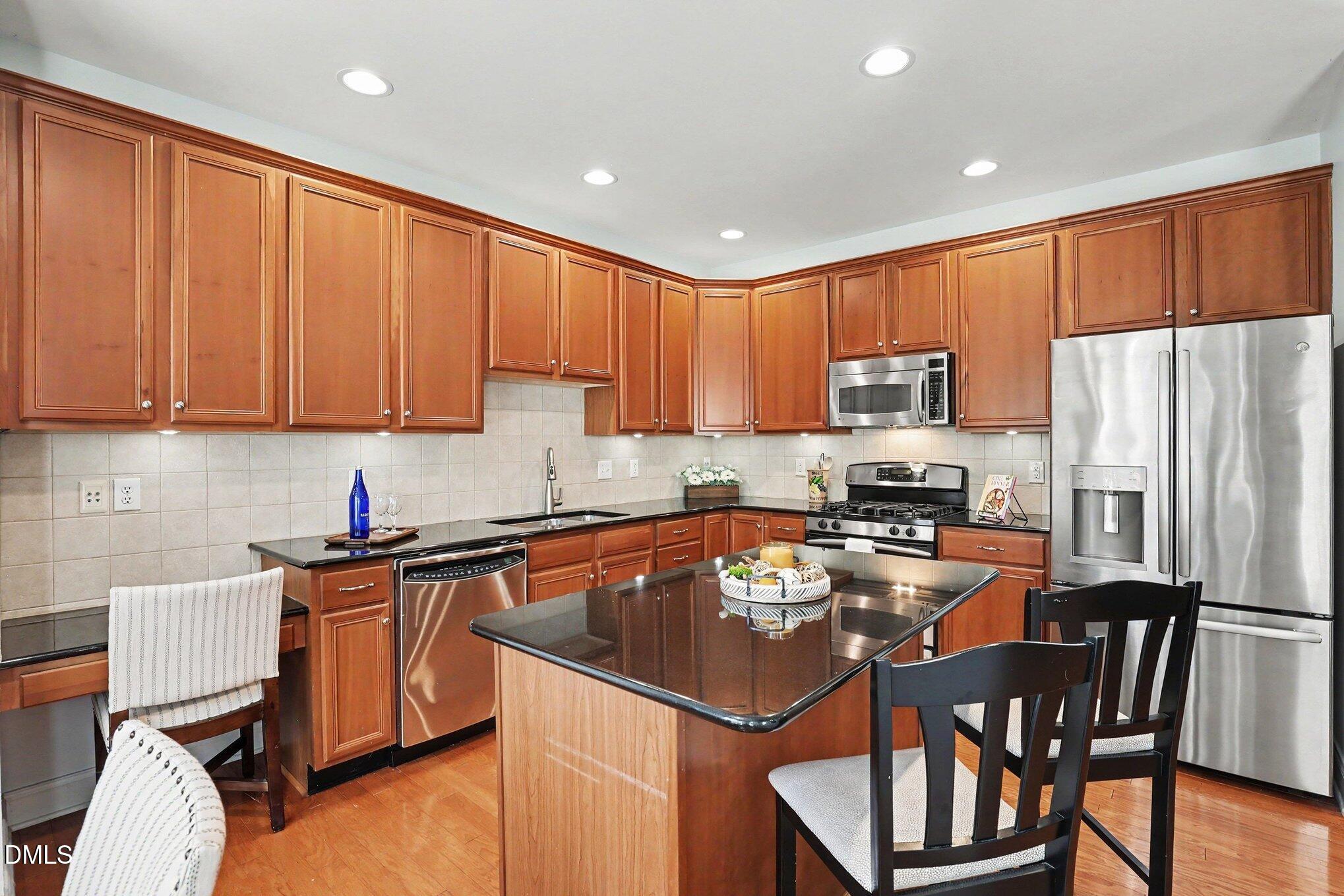 11215 Presidio Drive Raleigh, NC 27617 - Photo 16 of 30 014_file_6324