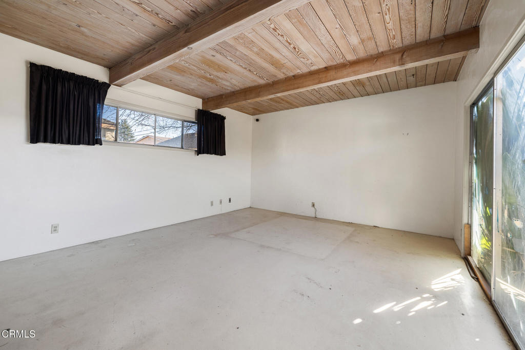 630 West Roderick Avenue Oxnard, CA 93030 - Photo 7 of 13