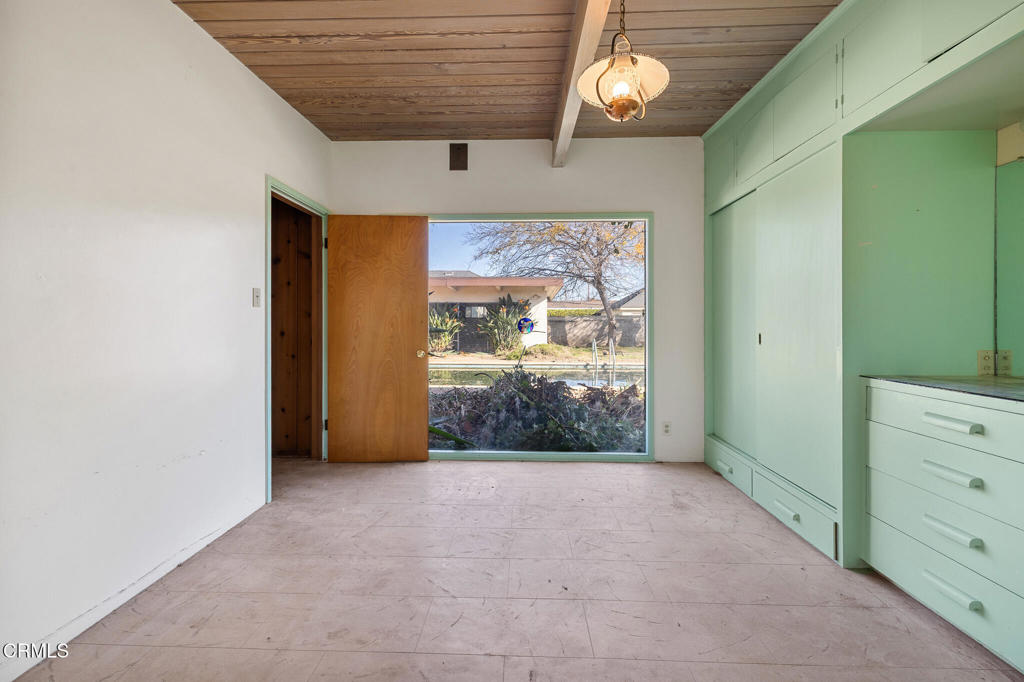 630 West Roderick Avenue Oxnard, CA 93030 - Photo 8 of 13