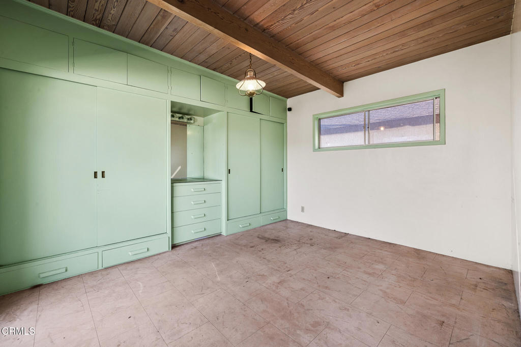 630 West Roderick Avenue Oxnard, CA 93030 - Photo 9 of 13