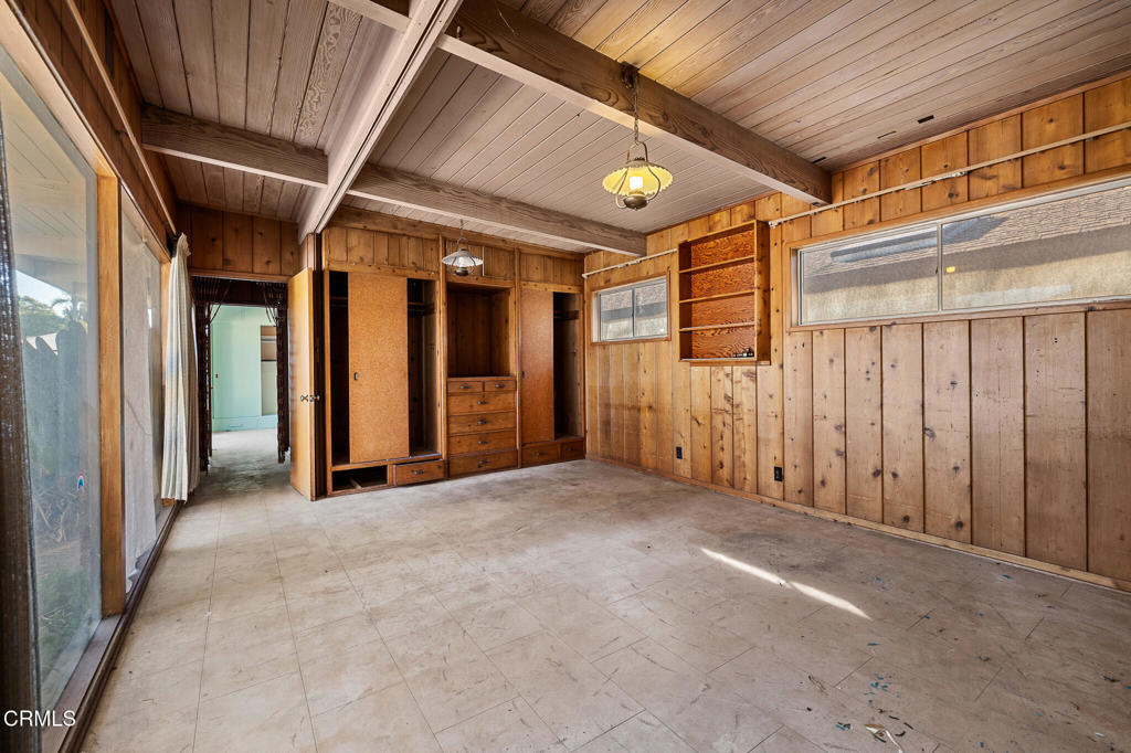 630 West Roderick Avenue Oxnard, CA 93030 - Photo 10 of 13