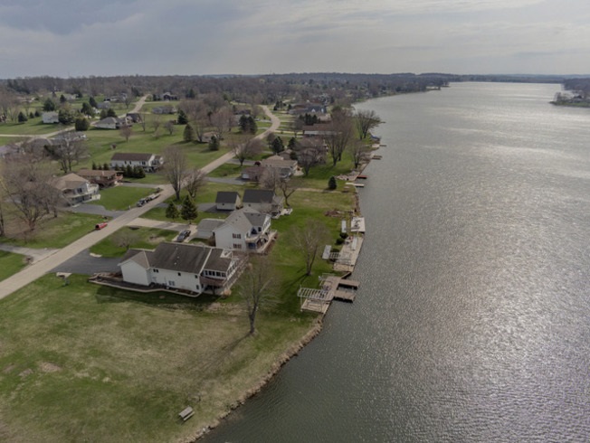 834 Breckenboro Road Lake Summerset, IL 61019 - Photo 36 of 39 an aerial view of a house with a yard and lake view