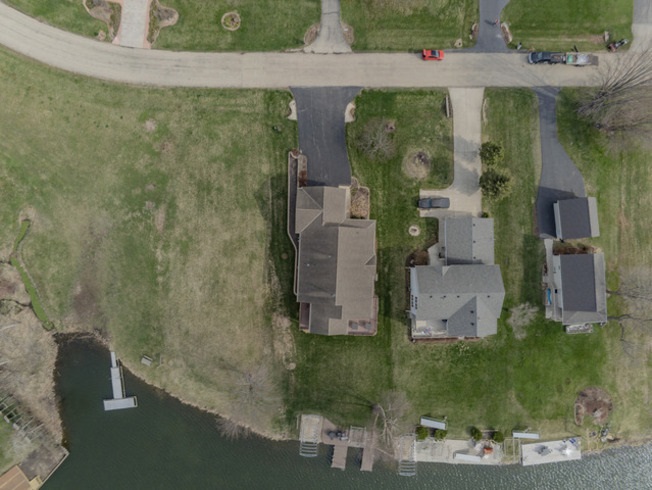 834 Breckenboro Road Lake Summerset, IL 61019 - Photo 37 of 39 an aerial view of a house with a yard
