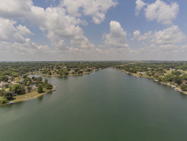 834 Breckenboro Road Lake Summerset, IL 61019 - Photo 4 of 39 an aerial view of a city