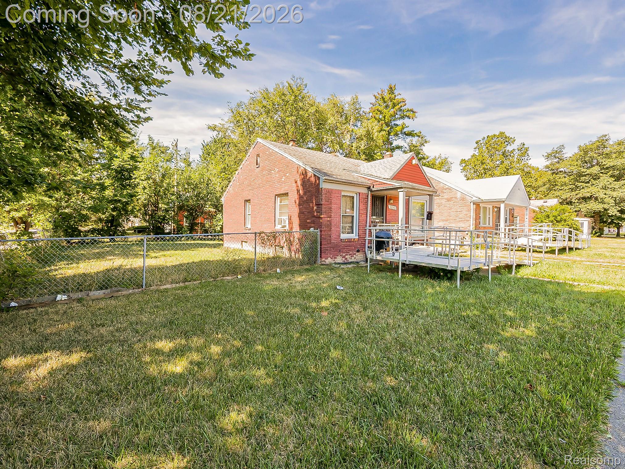 20040 Moross Road Detroit, MI 48224 - Photo 16 of 16 Moross-18.JPG