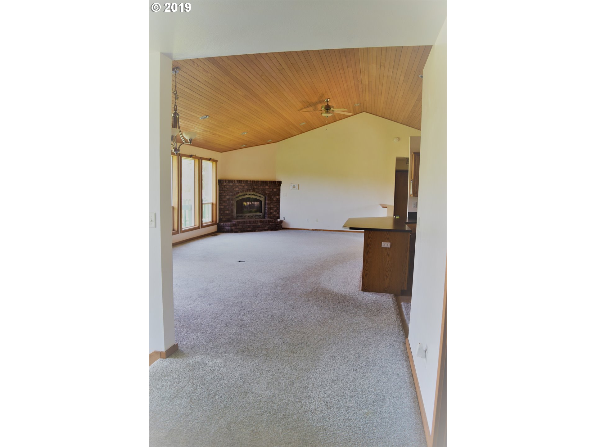 35045 Ede Road Lebanon, OR 97355 - Photo 3 of 10