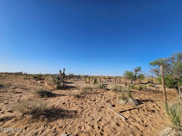 a view of houses and a mountain view