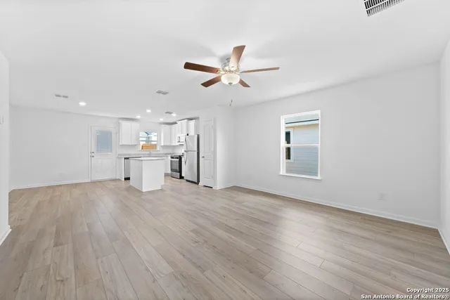 $239,900 | 3418 Warlow Branch, Converse, TX 78109