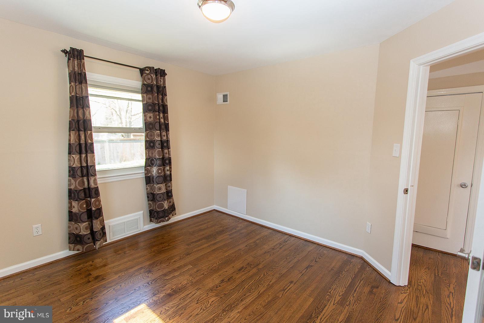 7004 Quander Road Alexandria, VA 22307 - Photo 12 of 31