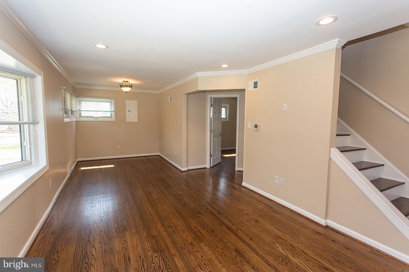 7004 Quander Road Alexandria, VA 22307 - Photo 3 of 31