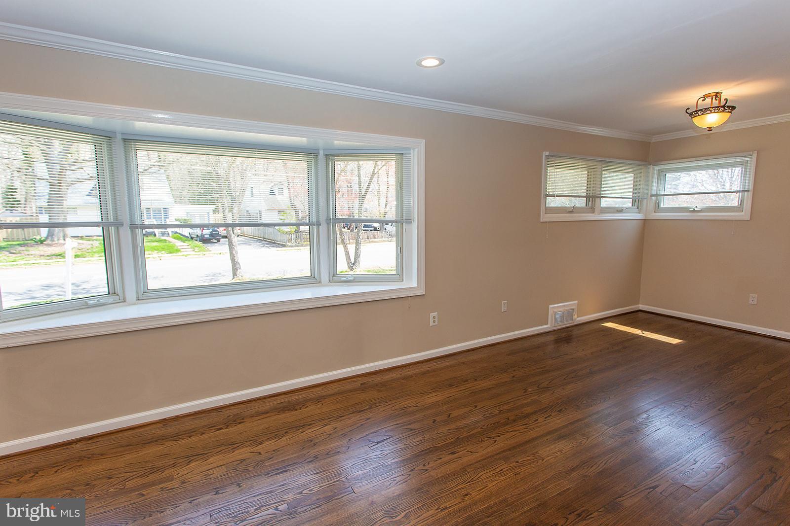 7004 Quander Road Alexandria, VA 22307 - Photo 5 of 31