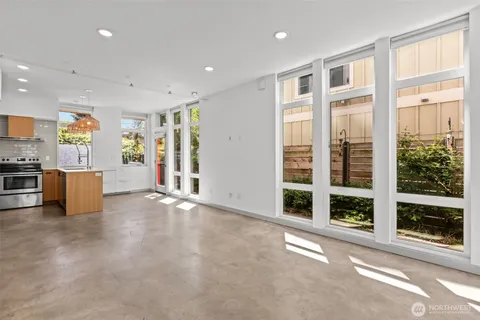$600,000 | 6612 Corson Avenue South, Unit C, Seattle, WA 98108