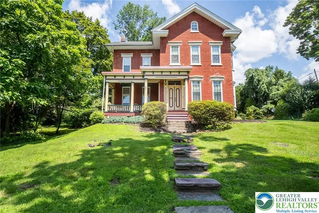 $624,900 | 11 East Front Street, Jim Thorpe, PA 18229