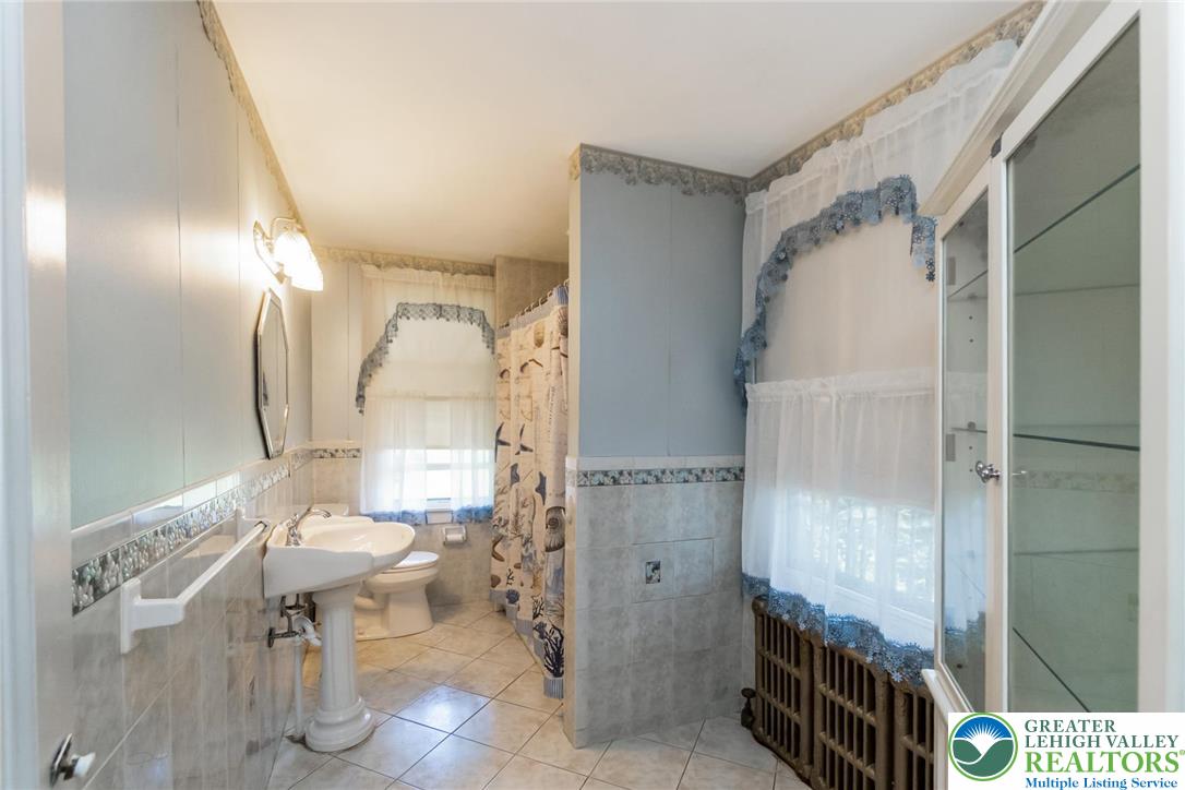 11 East Front Street Jim Thorpe, PA 18229 - Photo 43 of 63