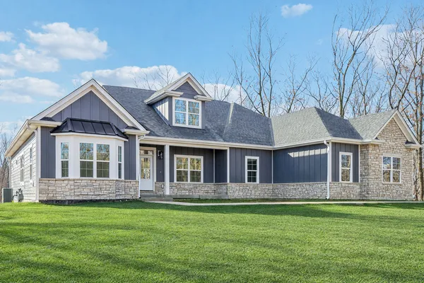 $860,300 | 39W909 North Hathaway Lane, Geneva, IL 60134