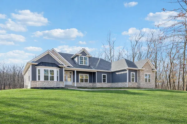 $860,300 | 39W909 North Hathaway Lane, Geneva, IL 60134