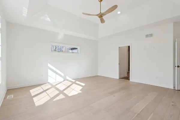 $860,300 | 39W909 North Hathaway Lane, Geneva, IL 60134