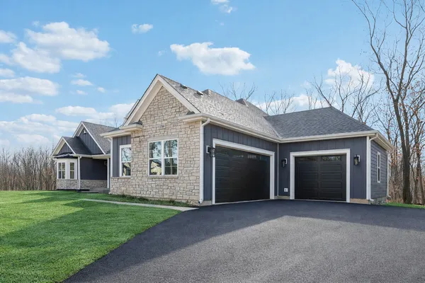 $860,300 | 39W909 North Hathaway Lane, Geneva, IL 60134