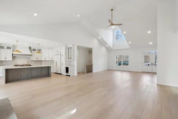 $860,300 | 39W909 North Hathaway Lane, Geneva, IL 60134