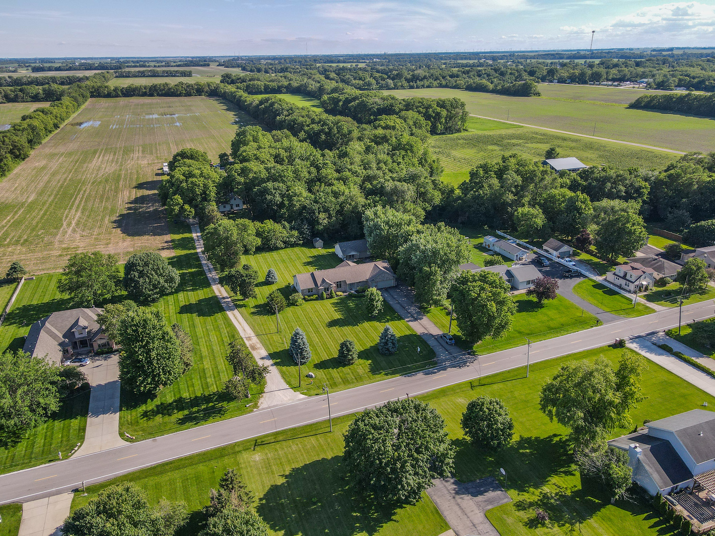 415 East Southmor Road Morris, IL 60450 - Photo 6 of 60